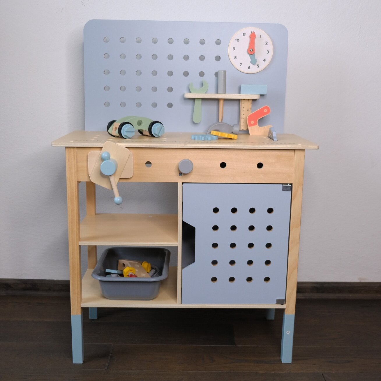 BusyKids Vaikiškas meistro darbastalis 1